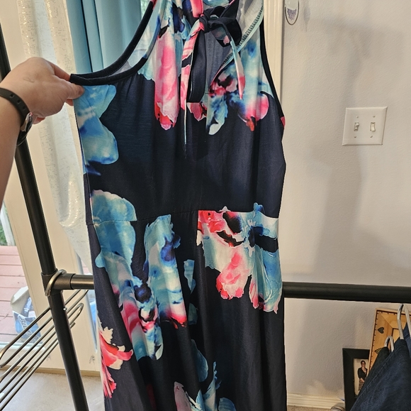 Colorful Blue Halter Dress - Picture 5 of 6